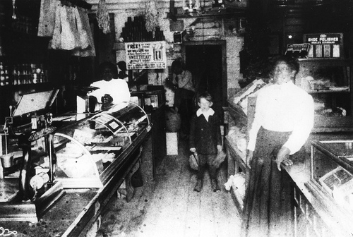 Carrie McAdoo’s grocery store at 679 S. Fair Oaks Avenue, circa 1909 (Black History Collection, BH-L-24-11) 