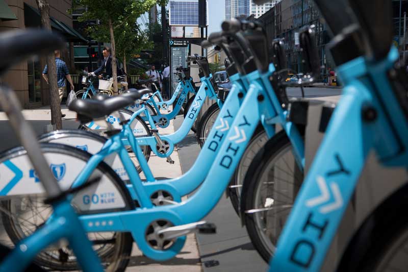Chicago Divvy Bike_Sharing (Photo - en.wikipedia.org).