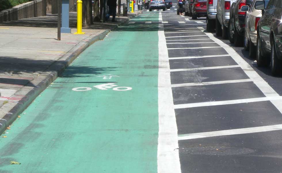 Protected bike lane (Photo - en.wikipedia.org).