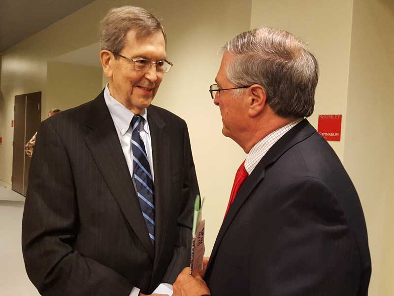 Former Mayor Bogaard and current Mayor Tornek at the 2016 Pasadena State of the City Address (Photo - Emmanuel Krauletz ⒸColoradoBlvd.net).