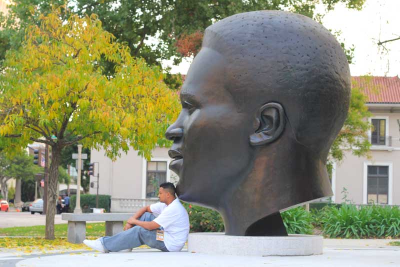 (Photo courtesy of DENA Magazine).