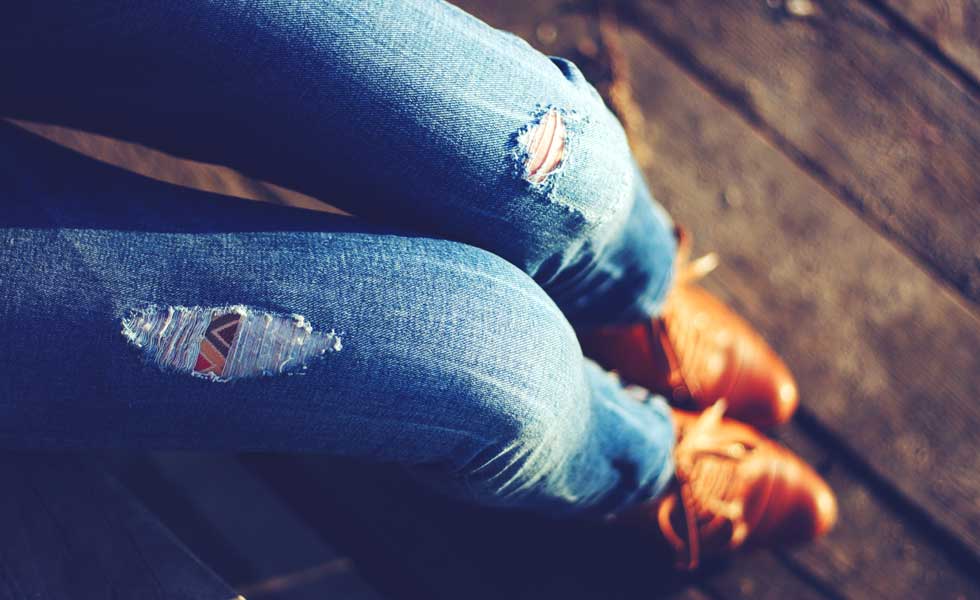 Vintage jeans (Photo - pexels.com).